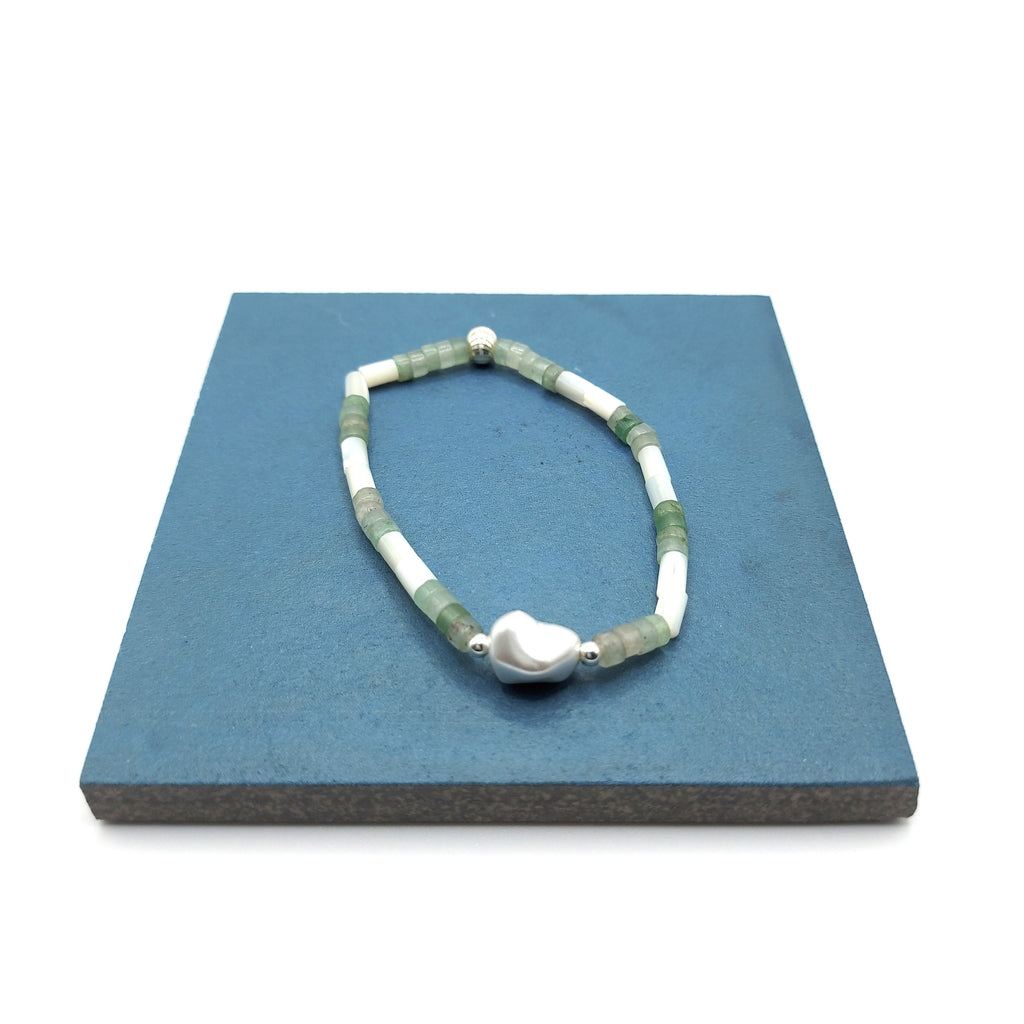 Light Green Aventurine, Mother of Pearl & Keshi Pearl Bracelet