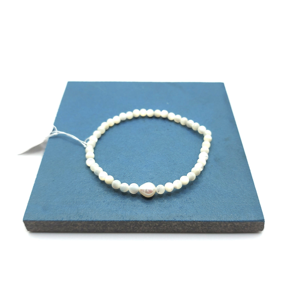 Mother of Pearl and Freshwater Pearl Bracelet