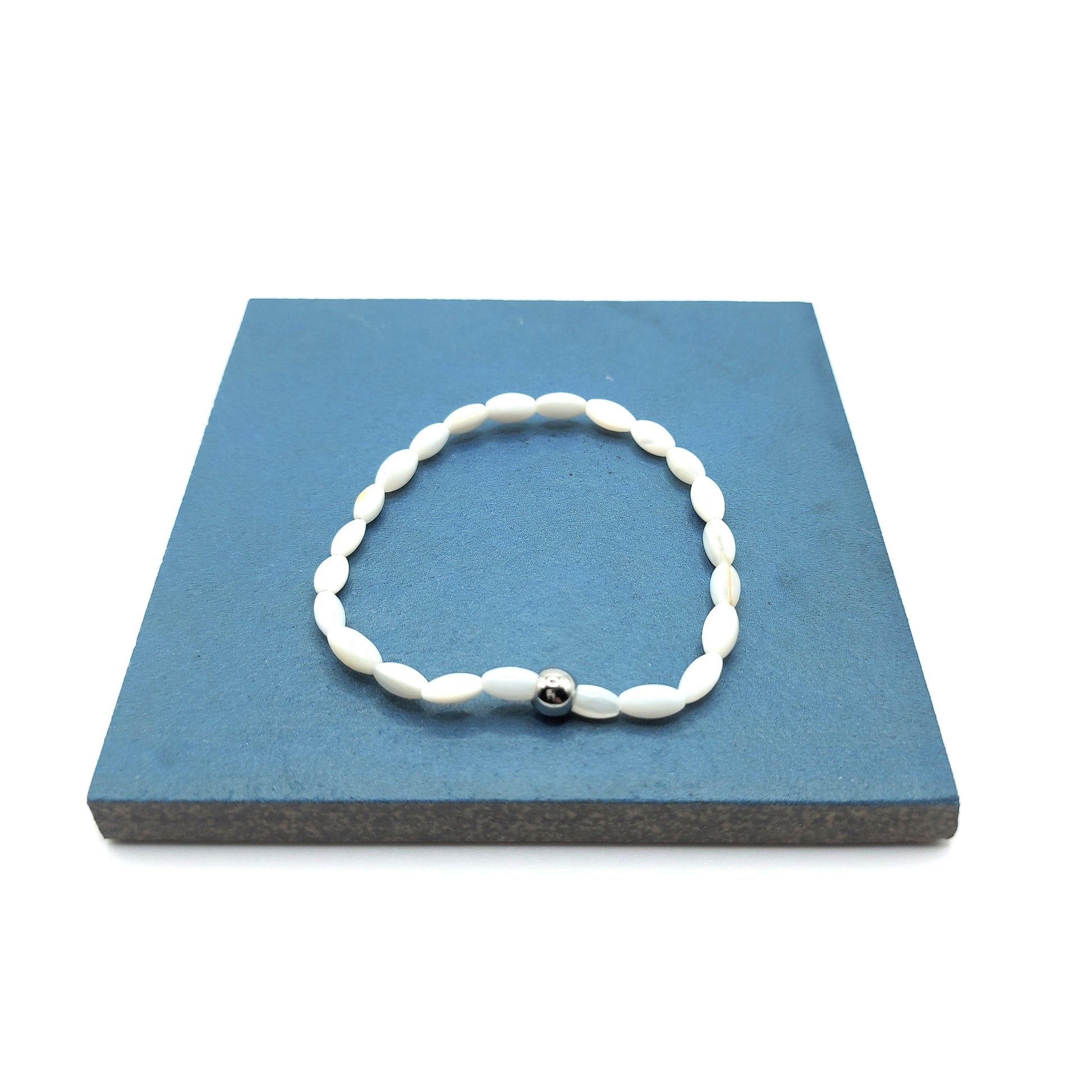Mother of Pearl Rice Bracelet