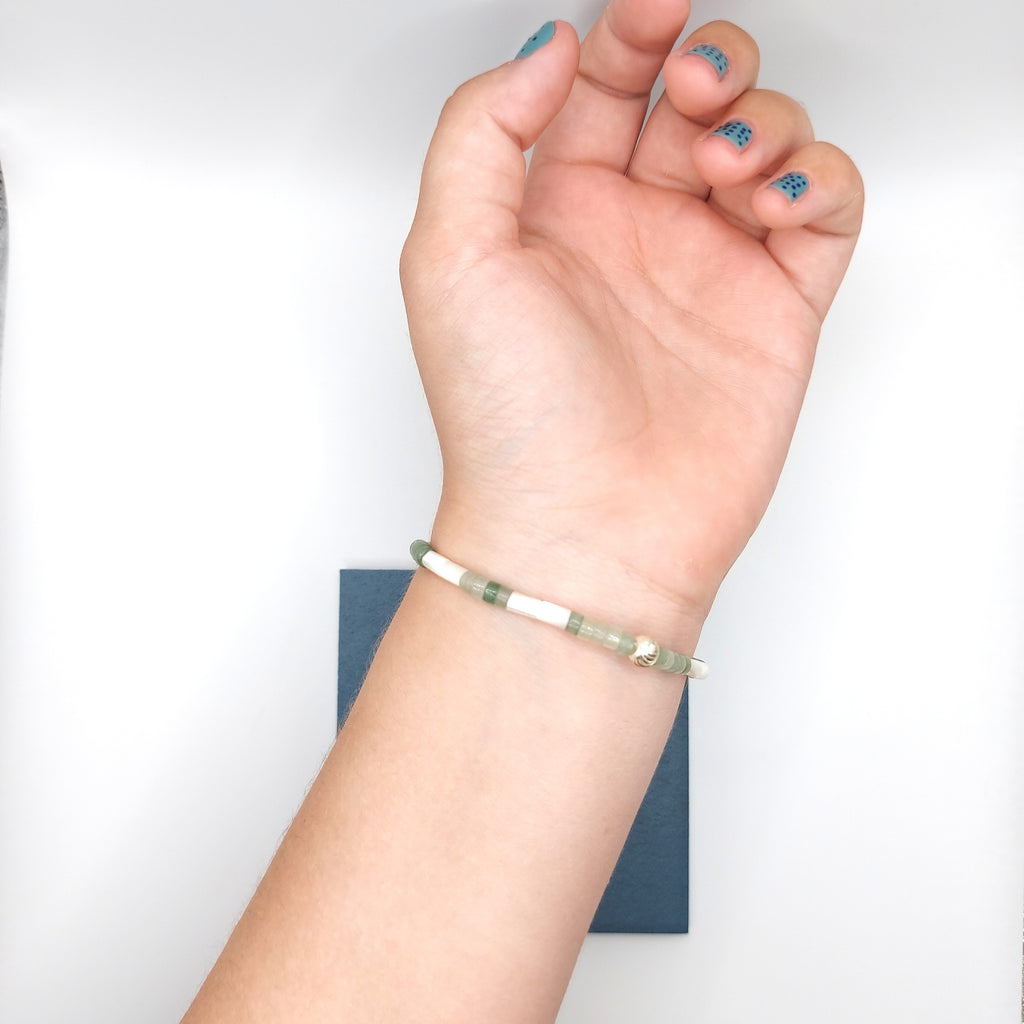 Light Green Aventurine, Mother of Pearl & Keshi Pearl Bracelet