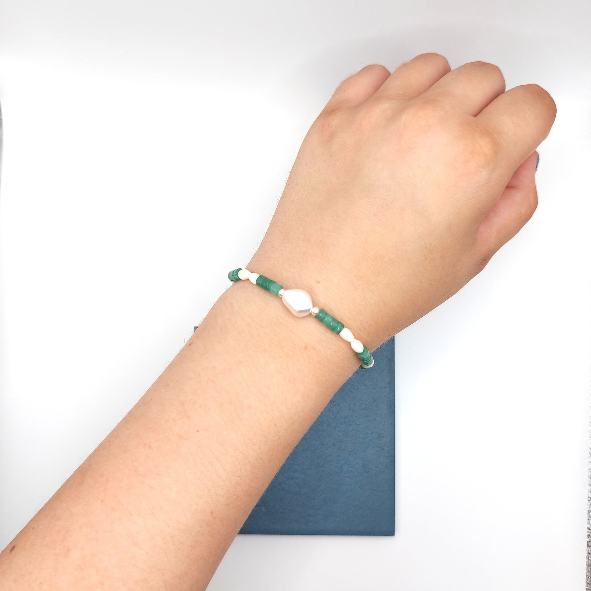 Green Aventurine, Mother of Pearl & Keshi Pearl Bracelet