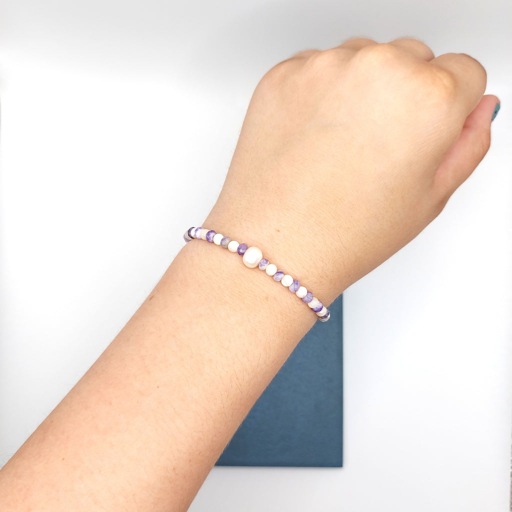 Purple Malaysian Jade, Mother of Pearl & Freshwater Pearl Bracelet