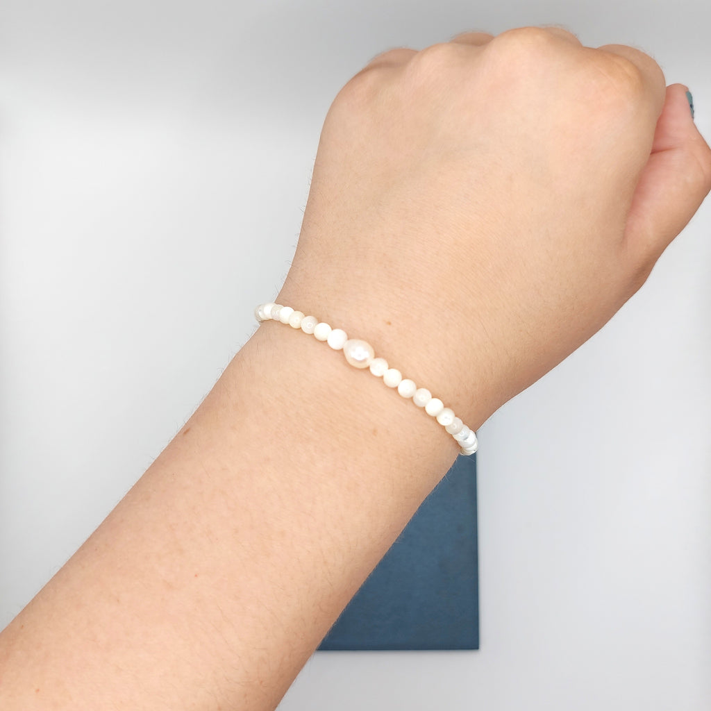 Mother of Pearl and Freshwater Pearl Bracelet