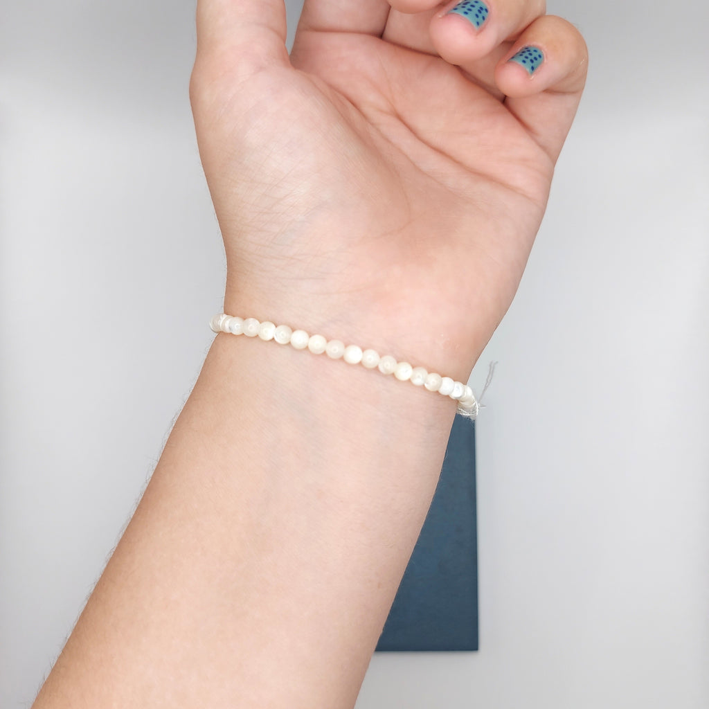 Mother of Pearl and Freshwater Pearl Bracelet