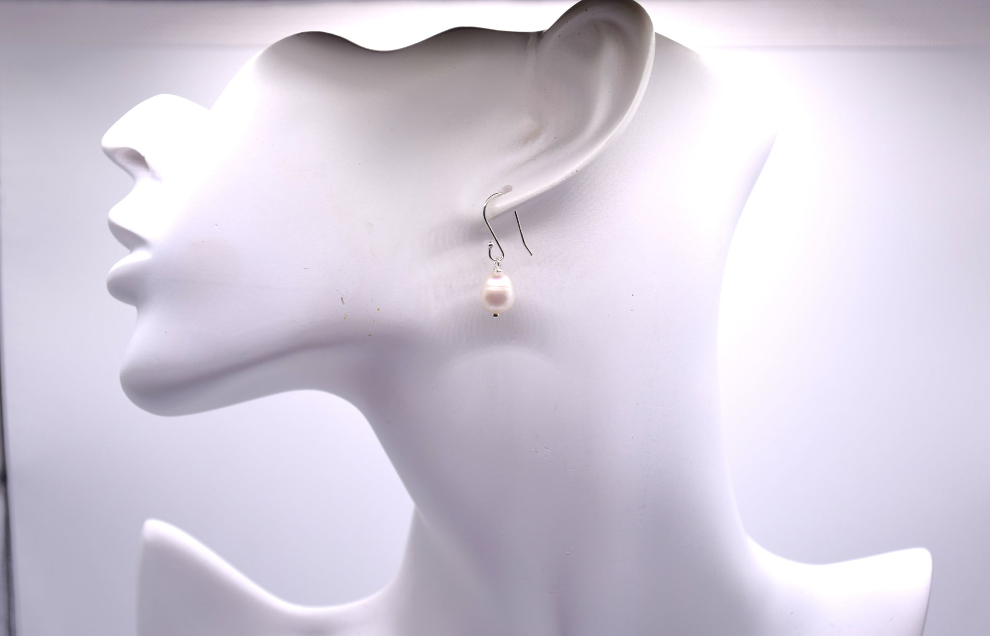 S925 Freshwater Pearl Earrings (Smaller Pearl