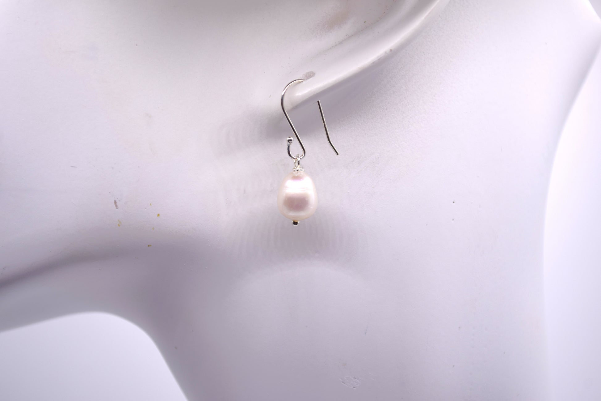 S925 Freshwater Pearl Earrings (Smaller Pearl