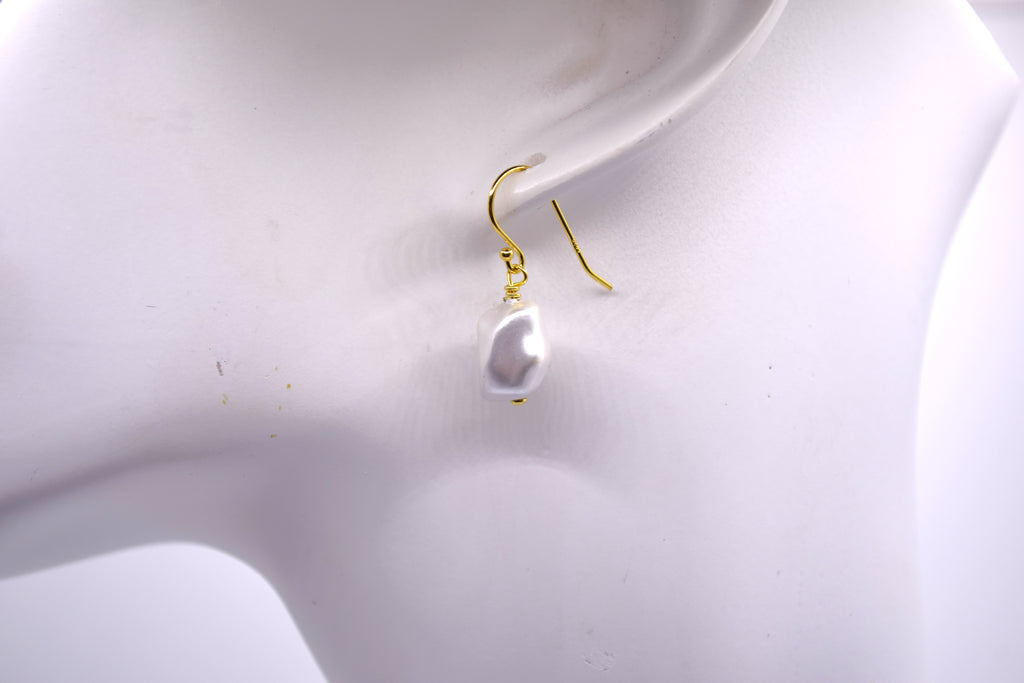 Shell Pearl Earrings with 18K Gold Plating