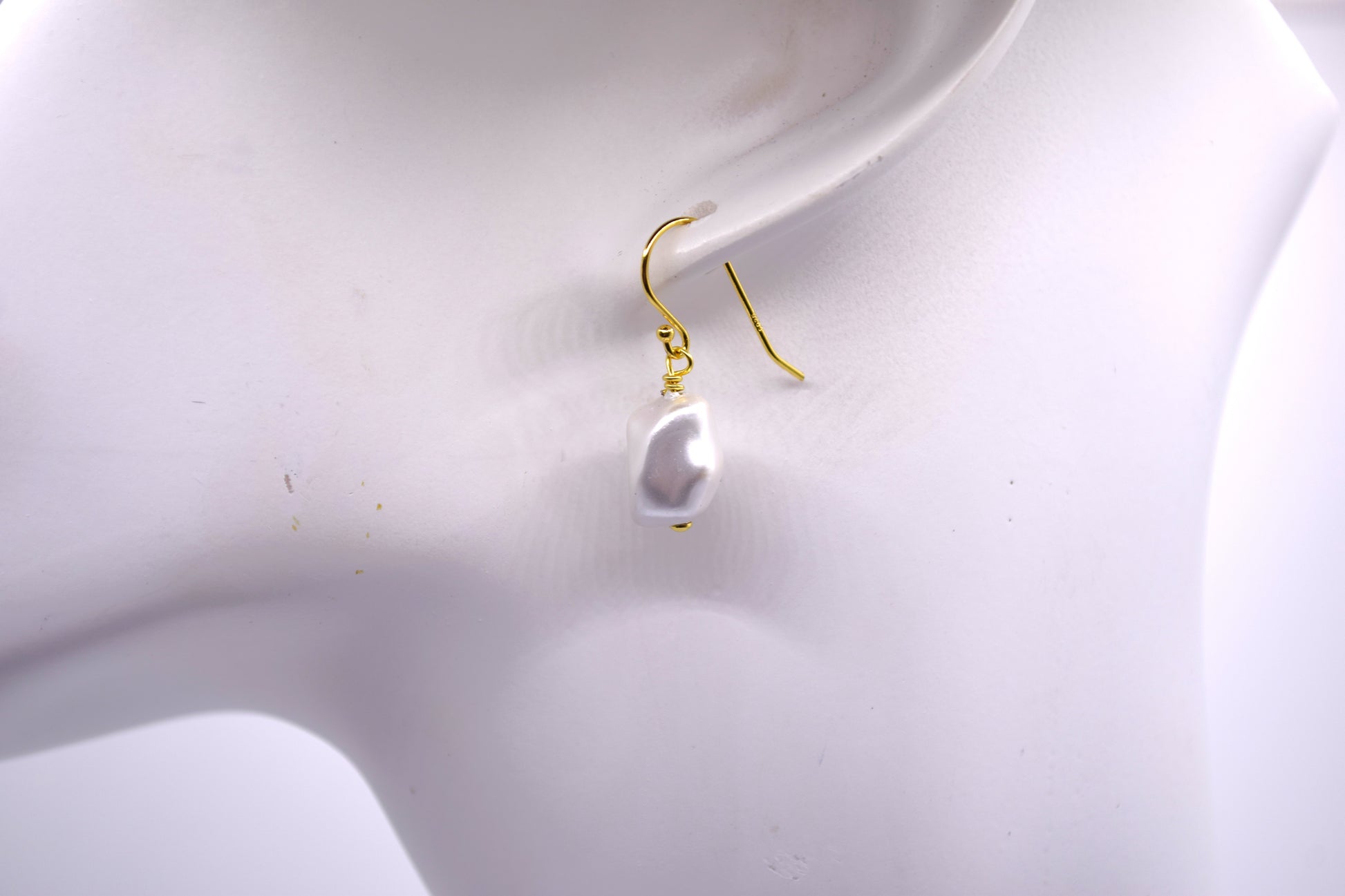 Shell Pearl Earrings with 18K Gold Plating