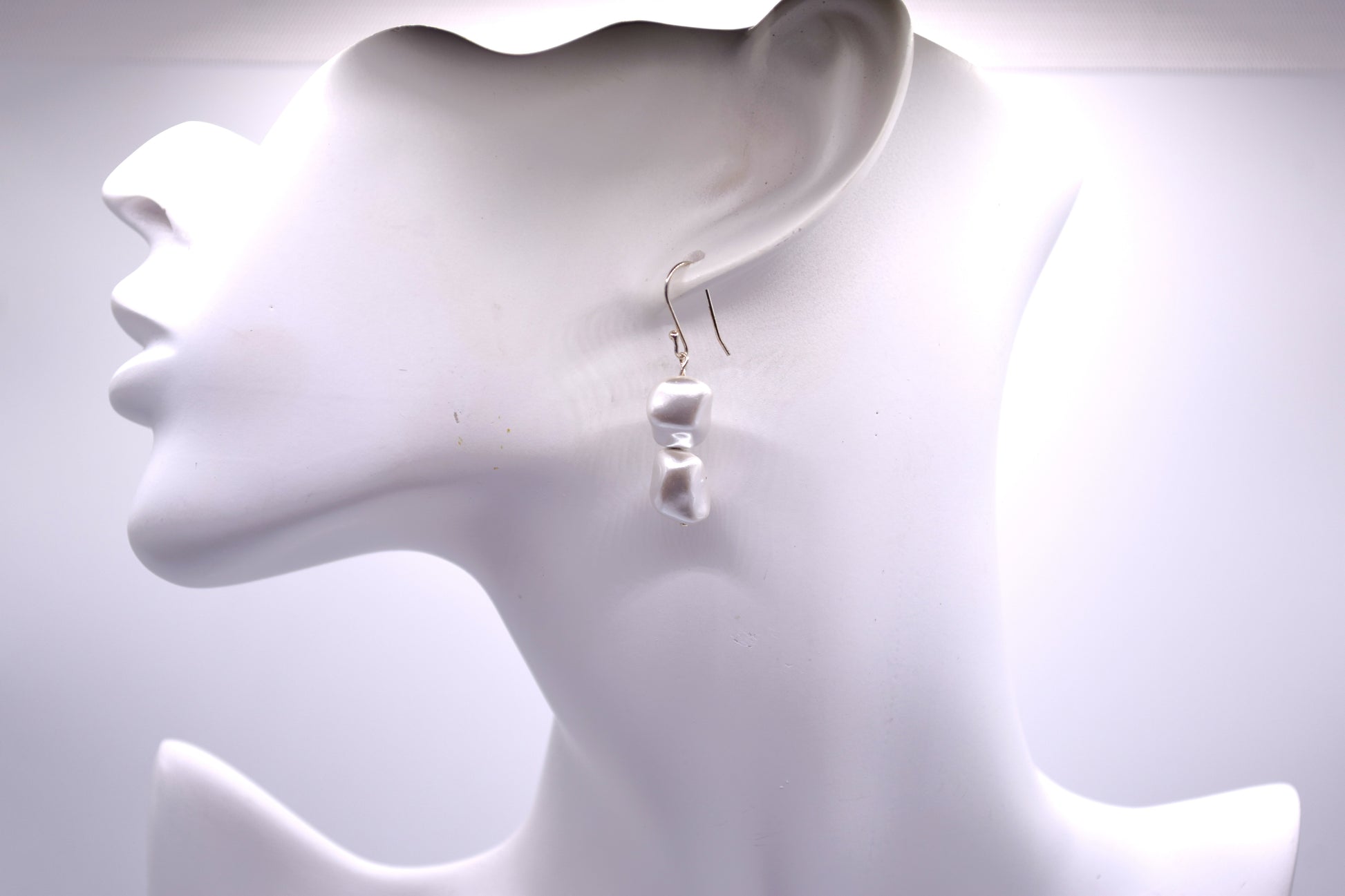 Sterling Silver Shell Pearl Earrings (2 pearls)