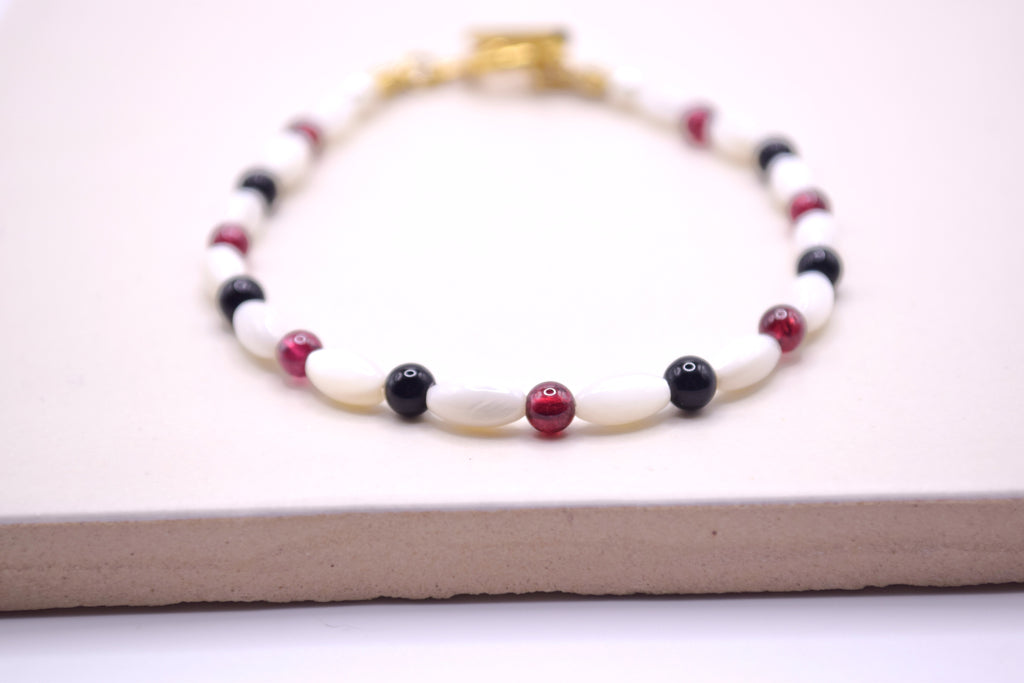 Agate & Garnet Necklace