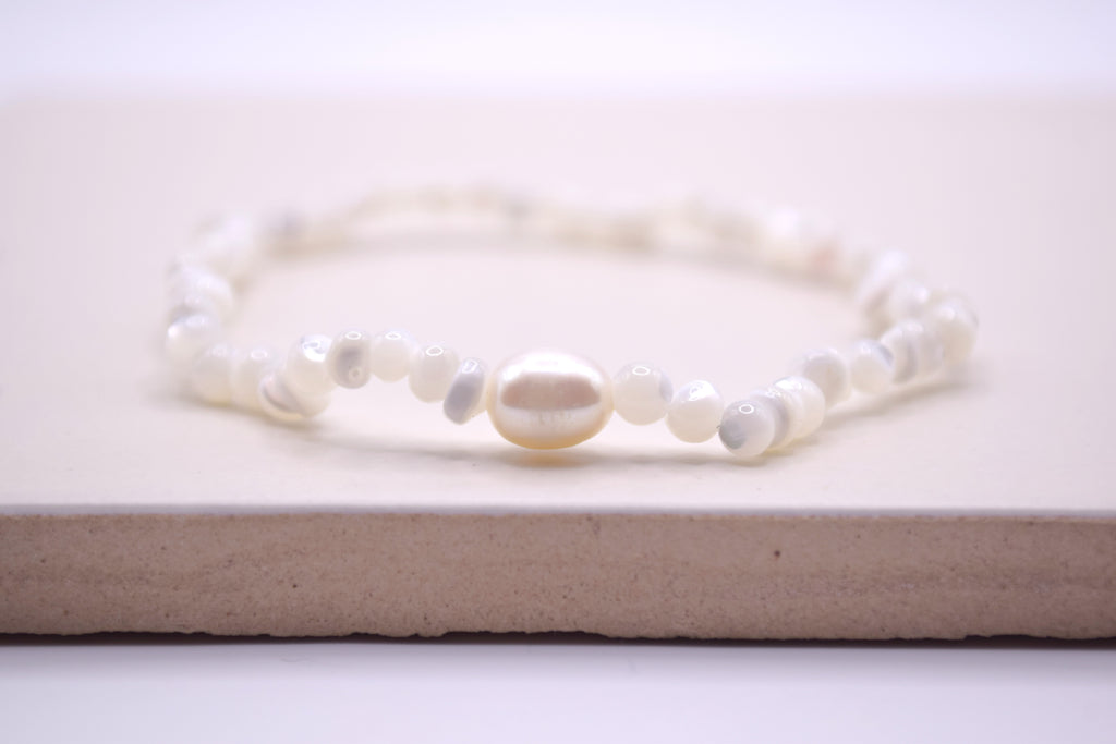 Freshwater Pearl and Shell Pearl Bracelet